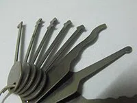 Lock Locksmith Tech Eastlake, OH 440-226-5074 - change-locks-service