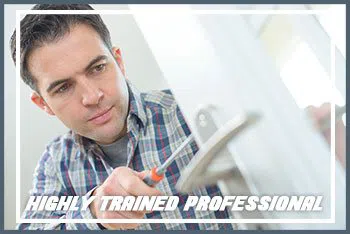 Lock Locksmith Tech Eastlake, OH 440-226-5074